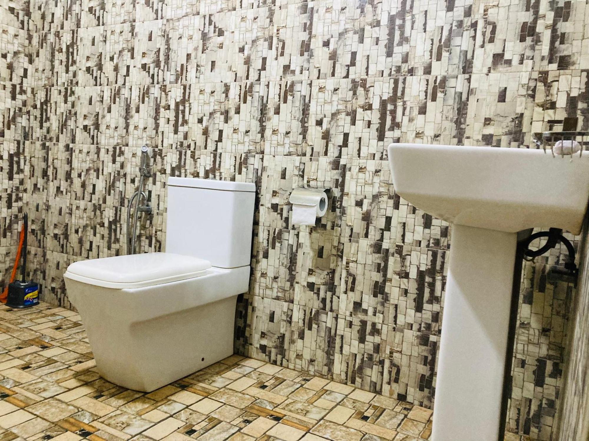Suncity Privacy Cottages Udawalawe Kültér fotó