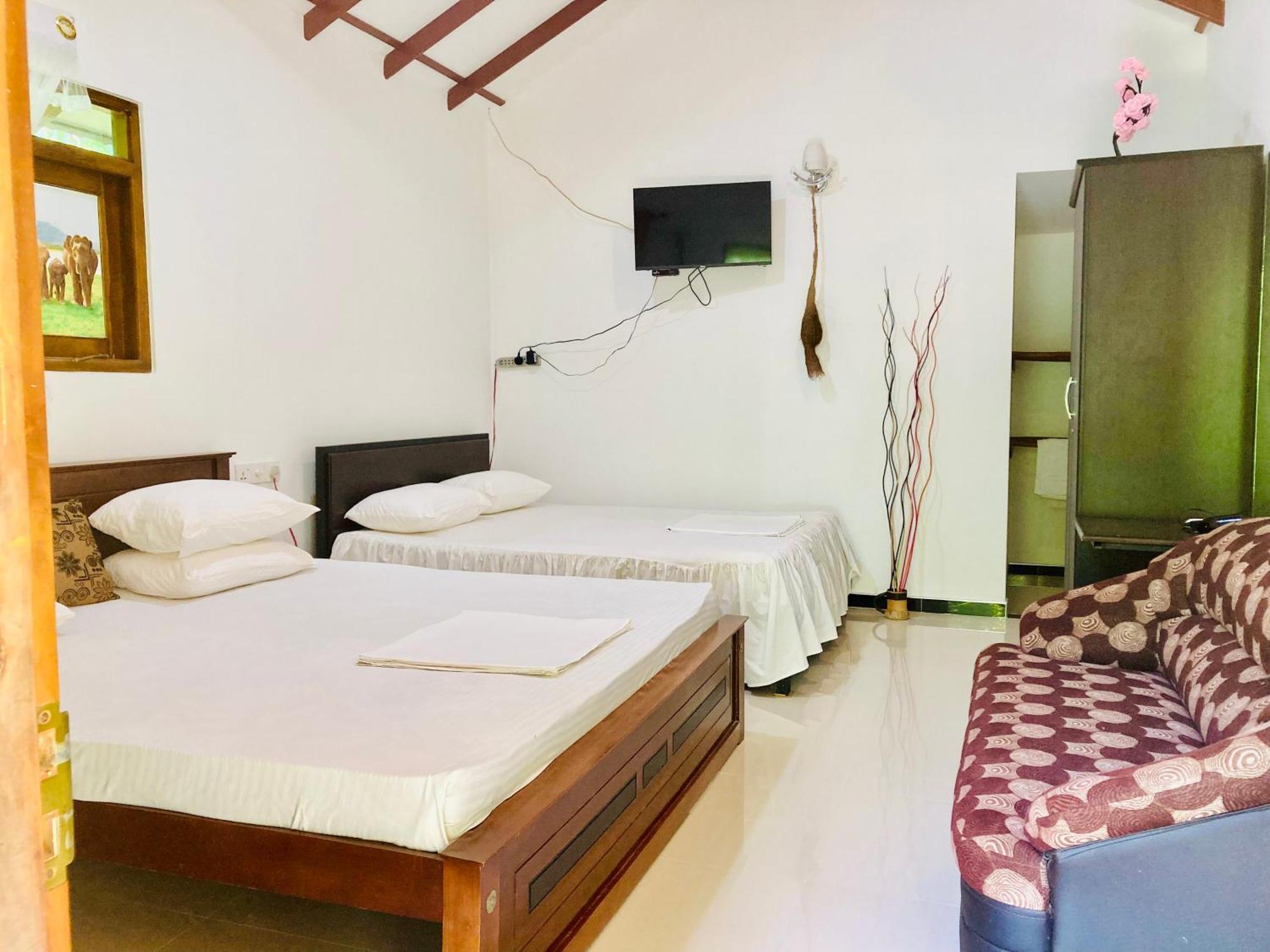 Suncity Privacy Cottages Udawalawe Kültér fotó