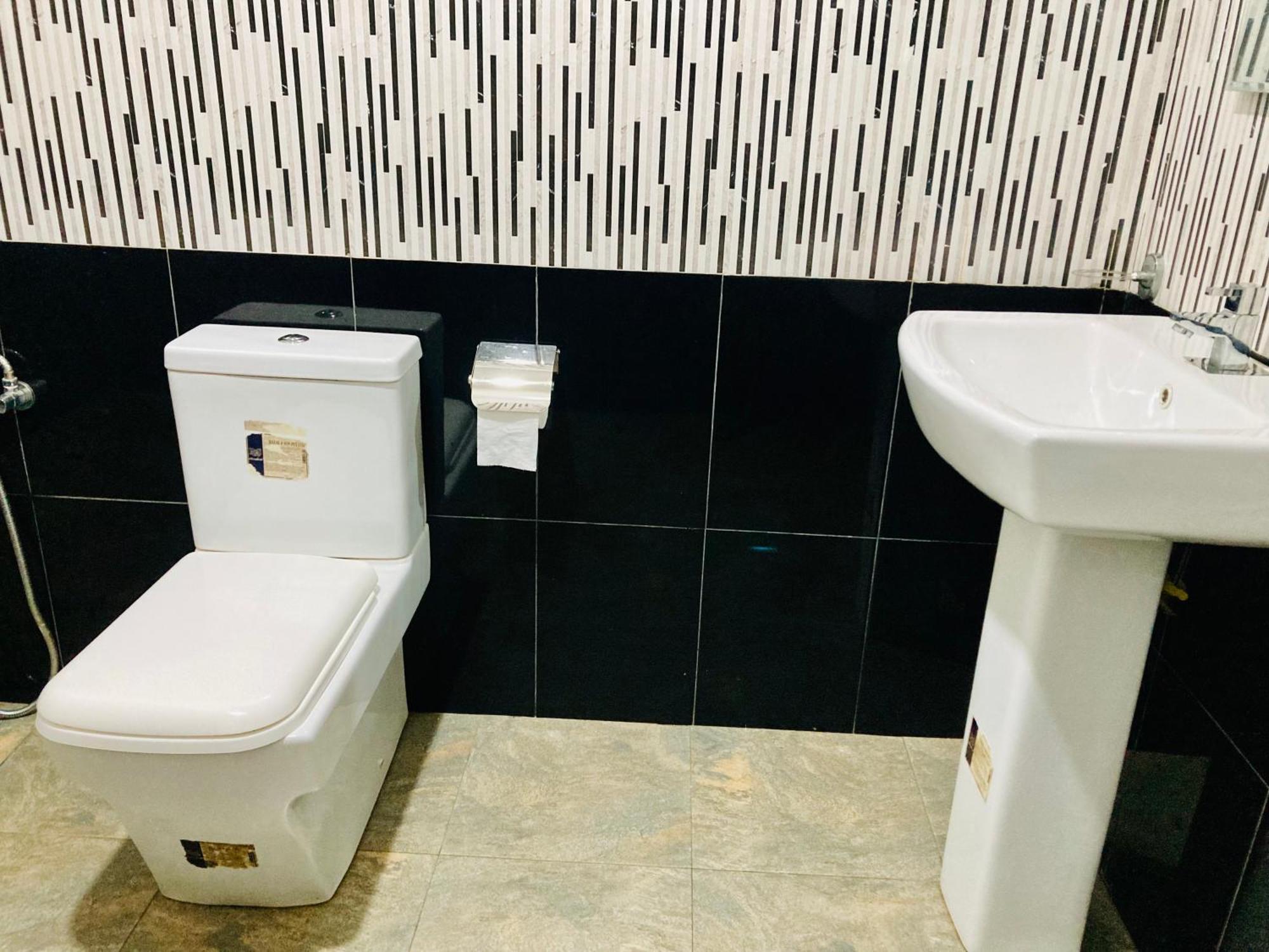 Suncity Privacy Cottages Udawalawe Kültér fotó