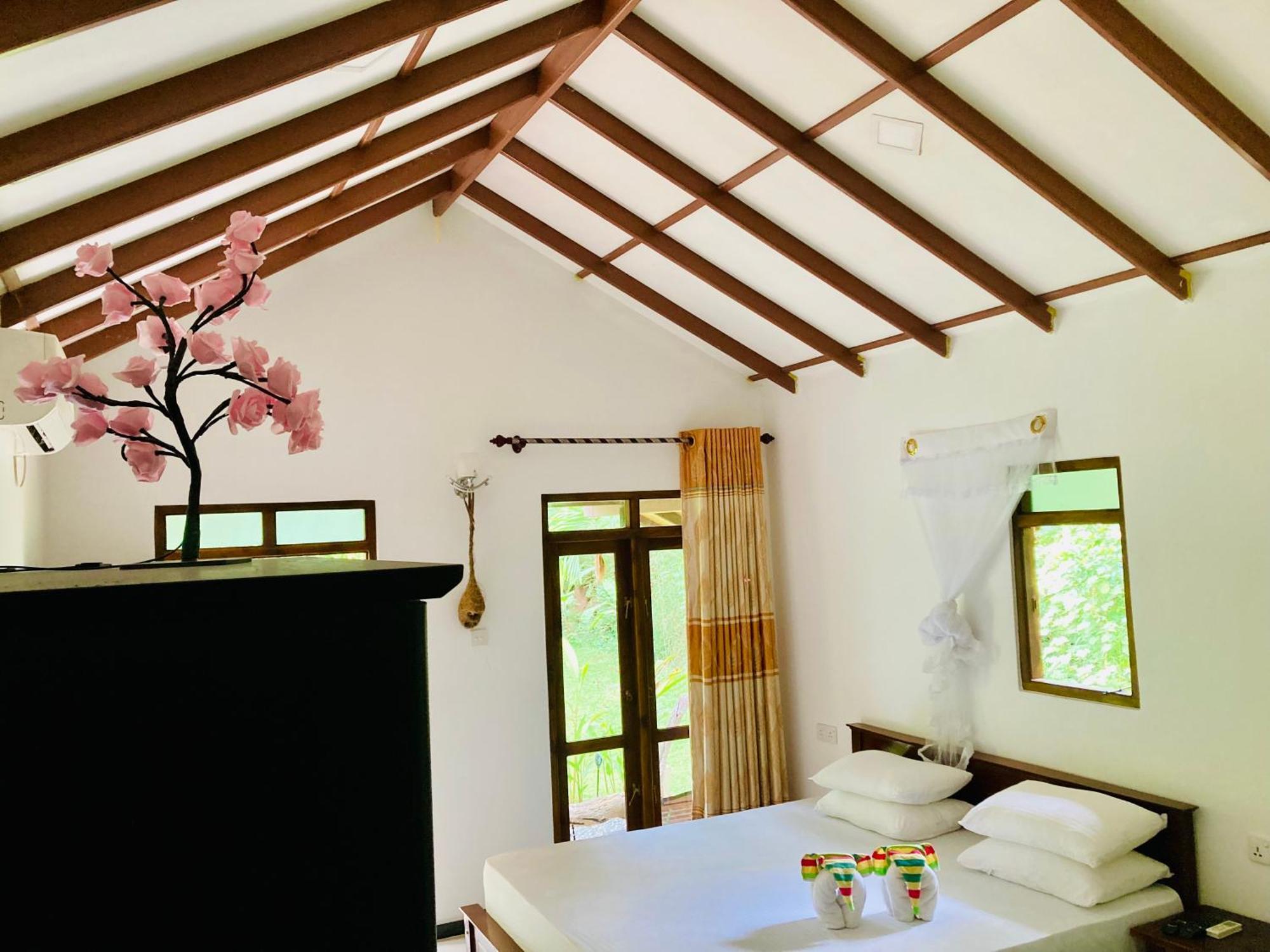 Suncity Privacy Cottages Udawalawe Kültér fotó