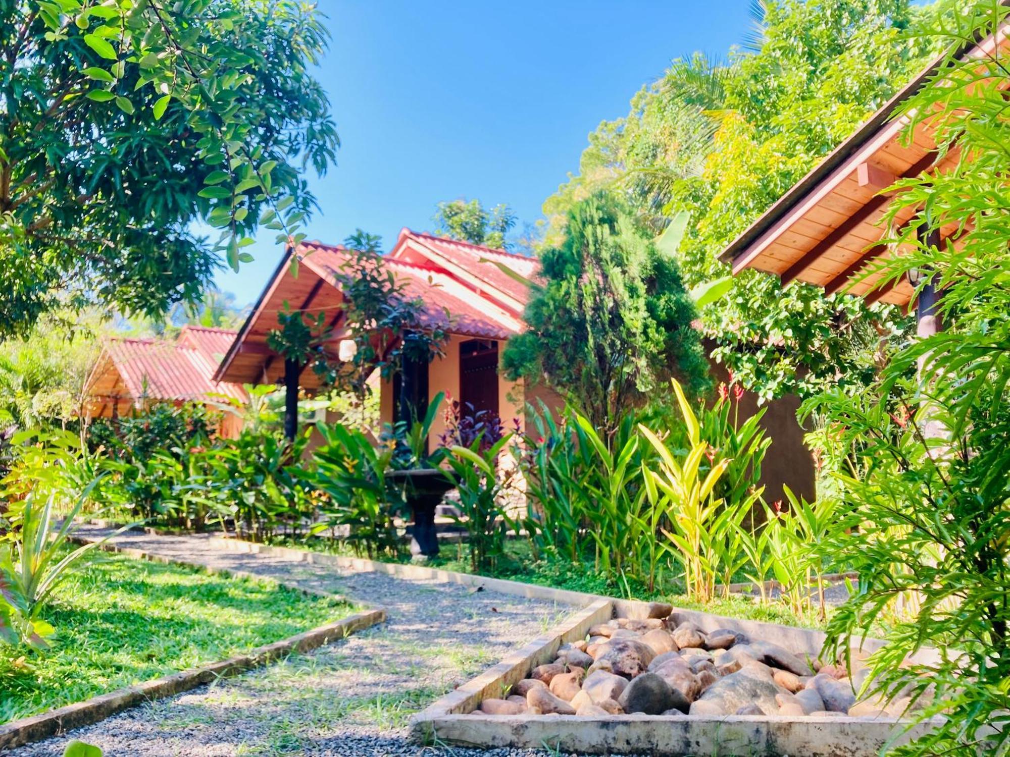 Suncity Privacy Cottages Udawalawe Kültér fotó
